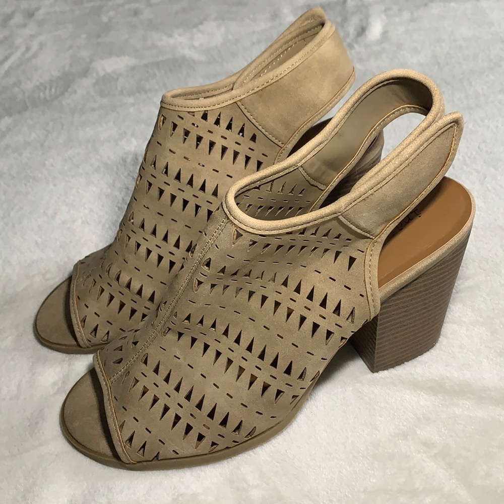 Indigo Rd. Women's Pedana Heeled Sandals size 9.5